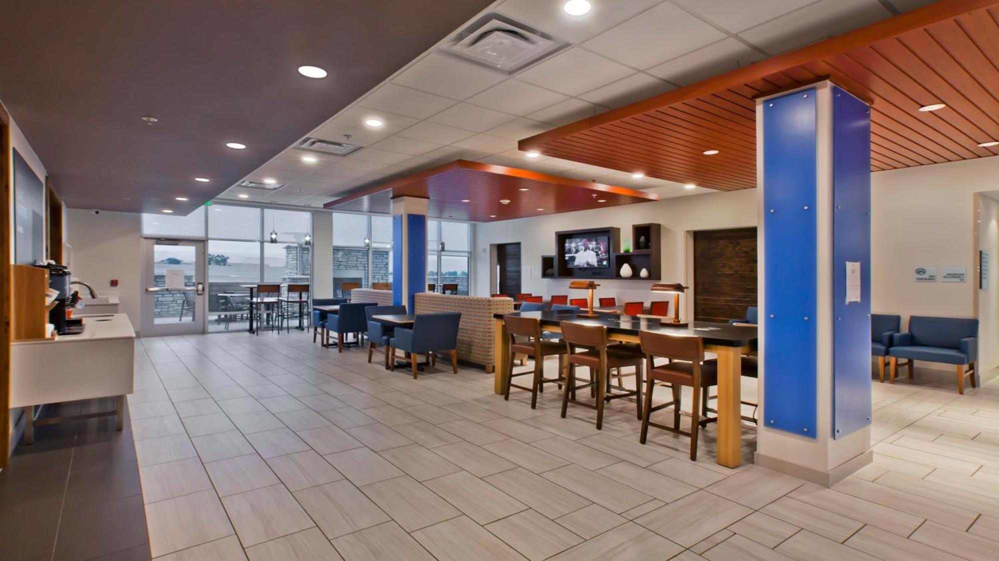 Holiday Inn Express & Suites - Green River, An Ihg Hotel Bagian luar foto