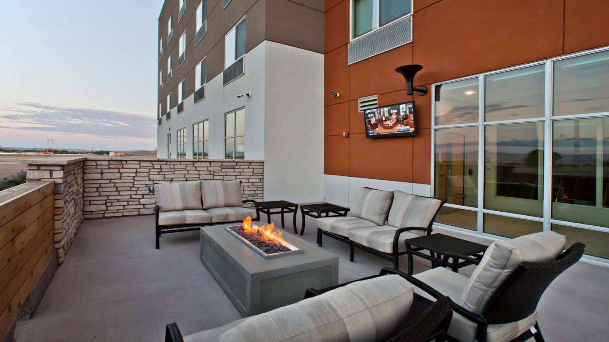 Holiday Inn Express & Suites - Green River, An Ihg Hotel Bagian luar foto