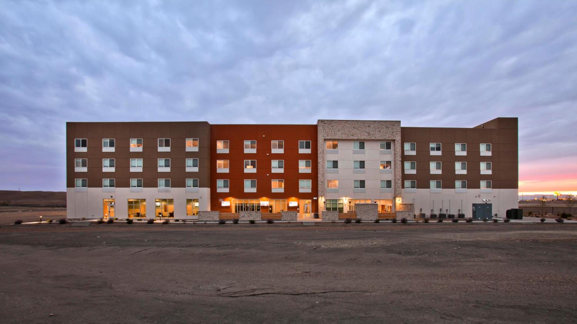 Holiday Inn Express & Suites - Green River, An Ihg Hotel Bagian luar foto