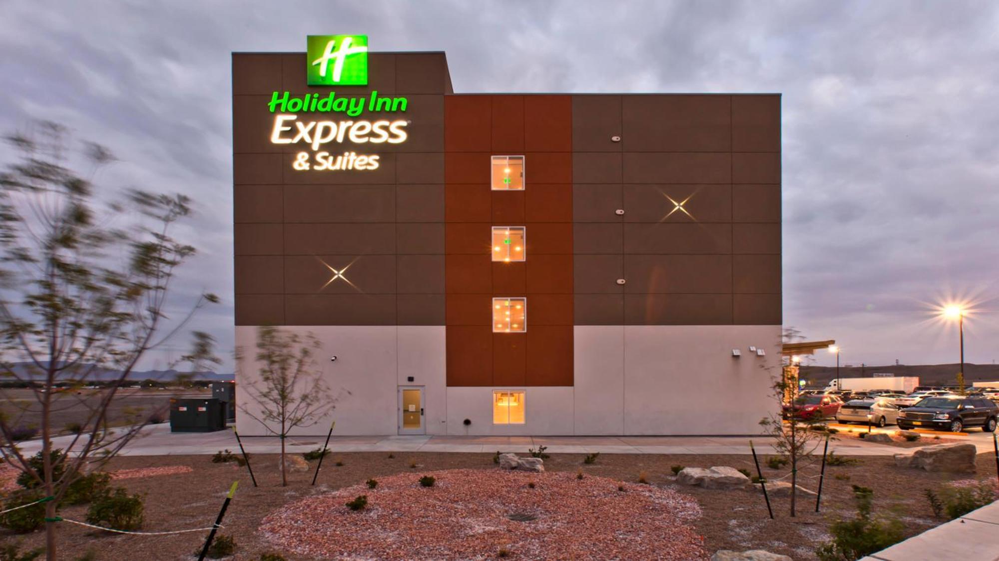 Holiday Inn Express & Suites - Green River, An Ihg Hotel Bagian luar foto