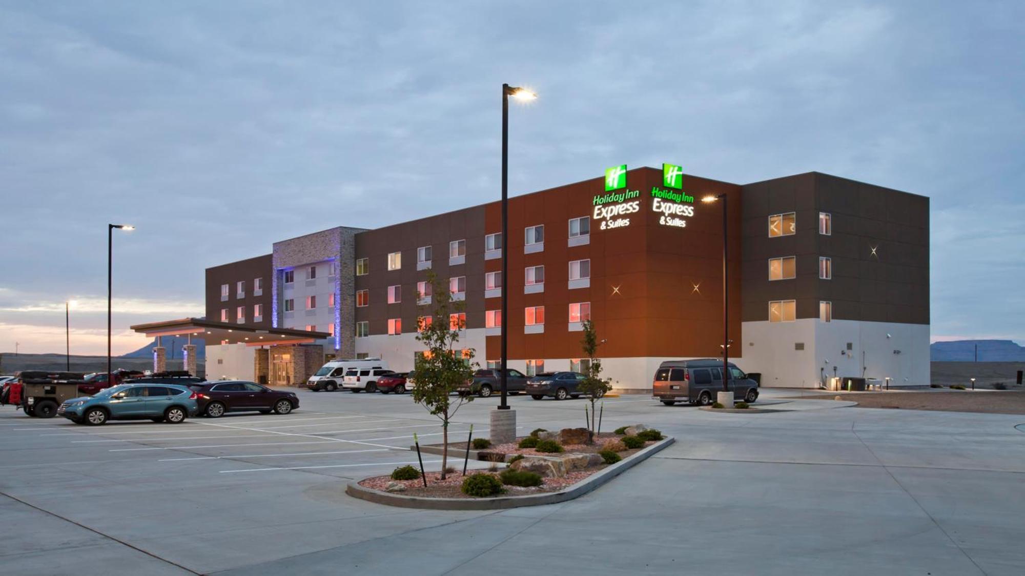 Holiday Inn Express & Suites - Green River, An Ihg Hotel Bagian luar foto